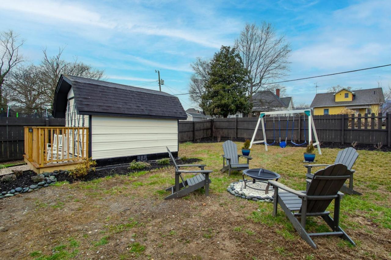 Blue Valley Inn - Hot Tub & Spacious Play Area! Knoxville Bagian luar foto